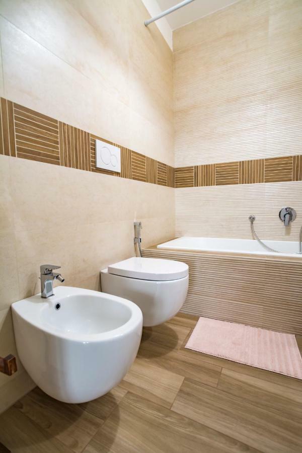 Wepuglia - La Casa Del Cardinale Apartment Monopoli Luaran gambar